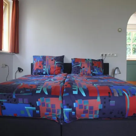 Achter 別荘 Odiliapeel